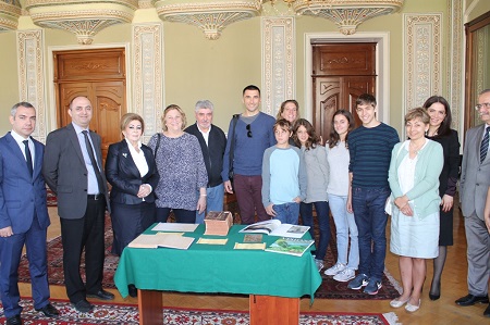 Representatives of the famous Rothschild family visited the Institute of Manuscripts