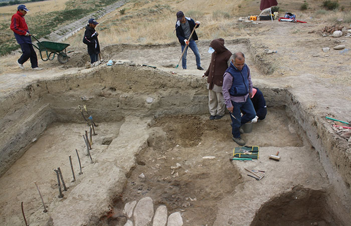 На территории Шабрана проводятся археологические исследования памятников раннего бронзового и античного периодов