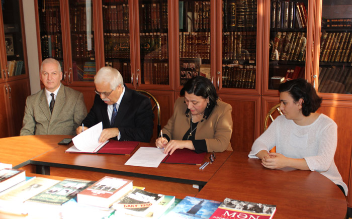 Между Институтом востоковедения и Центром исследований ислама, истории, искусства и культуры Турции подписан меморандум о сотрудничестве
