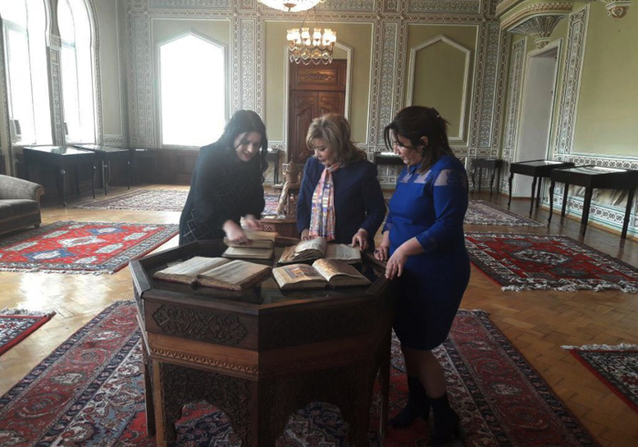 BBC employees get acquainted with the ancient manuscripts and miniatures at the Institute of Manuscripts