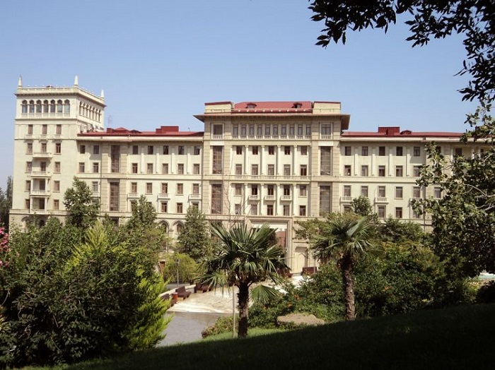 Постановление Кабинета Министров Азербайджанской Республики об учреждении Совета по координации научных исследований