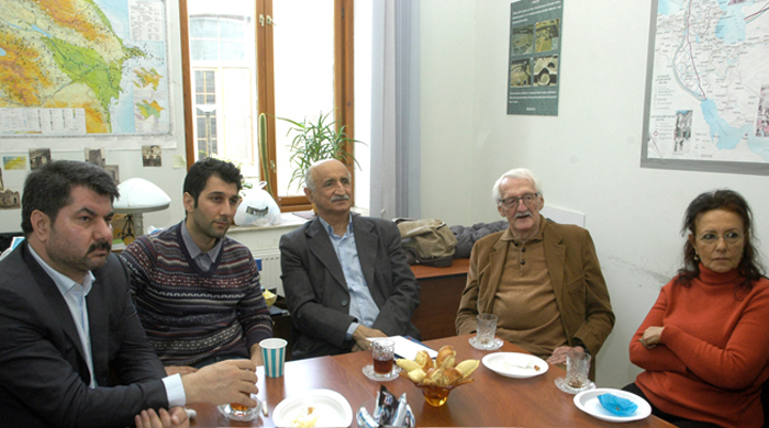 Famous German archeologist visited Scientific Exposition Department of Archeology and Ethnography Institute