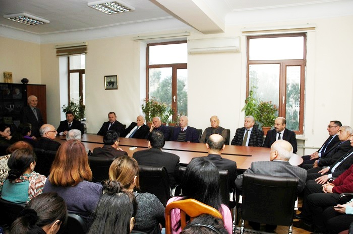 В Институте археологии и этнографии состоялось заседание в связи с президентскими выборами 11 апреля