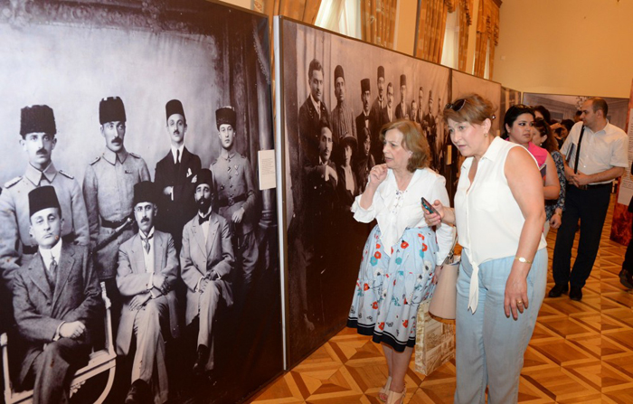 В Национальном музее истории Азербайджана проходит выставка «Вестники независимости Азербайджана»