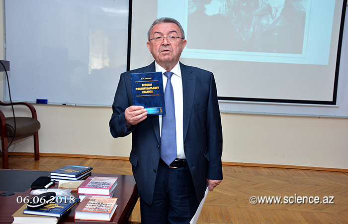 Akademik Zahid Xəlilovun Moskvada çap edilən “Funksional analizin əsasları” kitabının təqdimatı olub