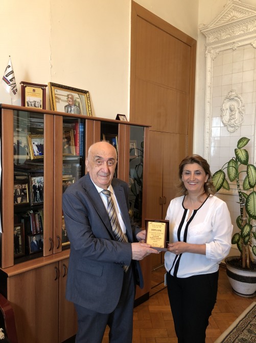 Academician Khoshbakht Yusifzadeh elected an honorary member of the "Society of Petroleum Geologists" SC