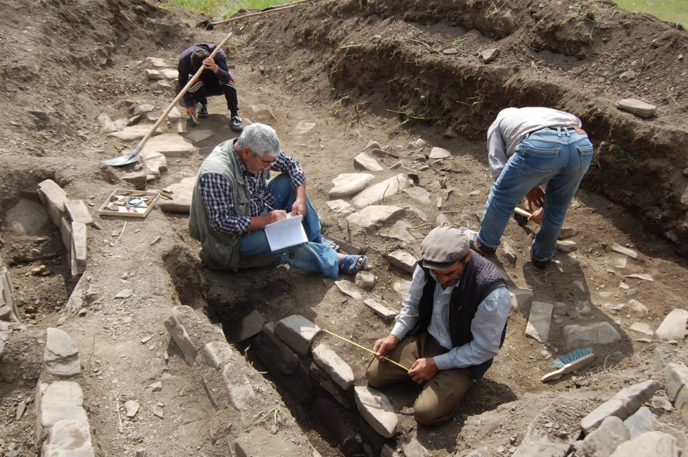 В Хыналыге обнаружен древний некрополь возрастом 2500 лет