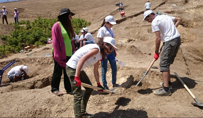 В Лерике организован археологический лагерь для студентов