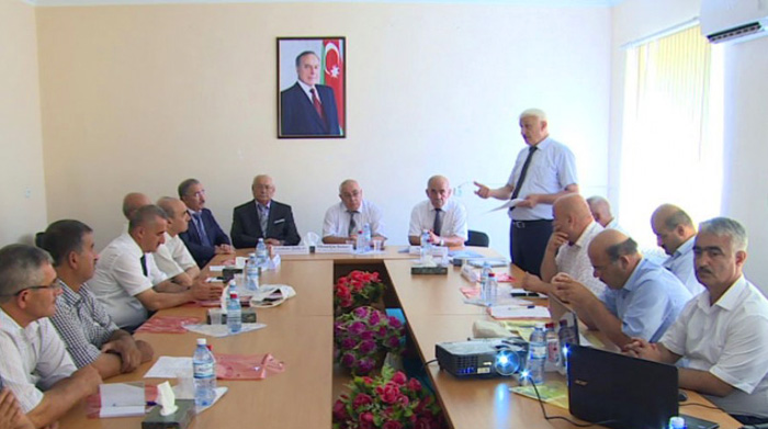 Discussion on "Development potential of tea-growing and paddy-growing in Azerbaijan" held in Lankaran