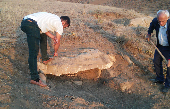 Discovered new archaeological findings in Salyan, Bilasuvar and Yardimli