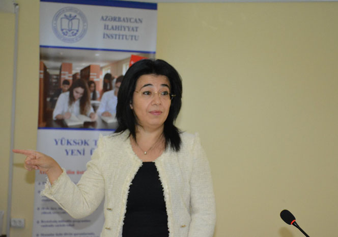 Член-корреспондент НАНА Кёнуль Буньядзаде прочитала лекцию в Азербайджанском институте теологии