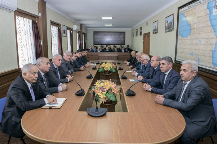 Nakhchivan Division held a meeting with an expert on economics Vugar Bayramov