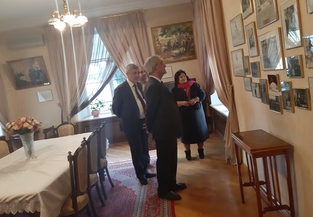 Профессор Хафиз Пашаев посетил Дом Музей Гусейна Джавида