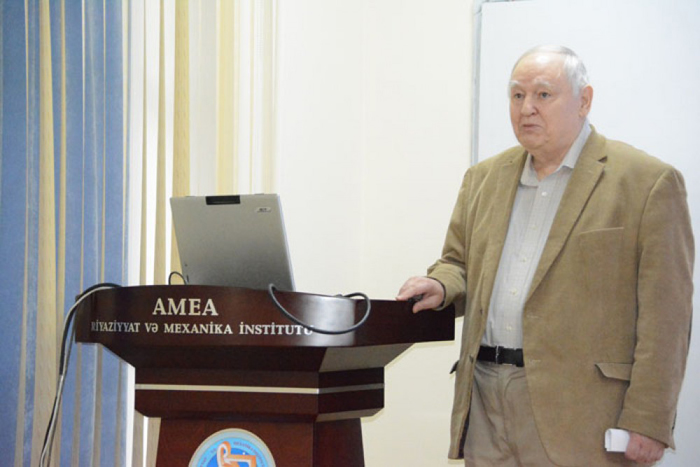 Russian scientist delivered a report at the Institute of Mathematics and Mechanics