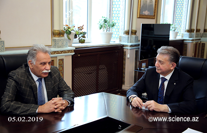 Встреча президента Академии наук с новоназначенным послом Афганистана в Азербайджане