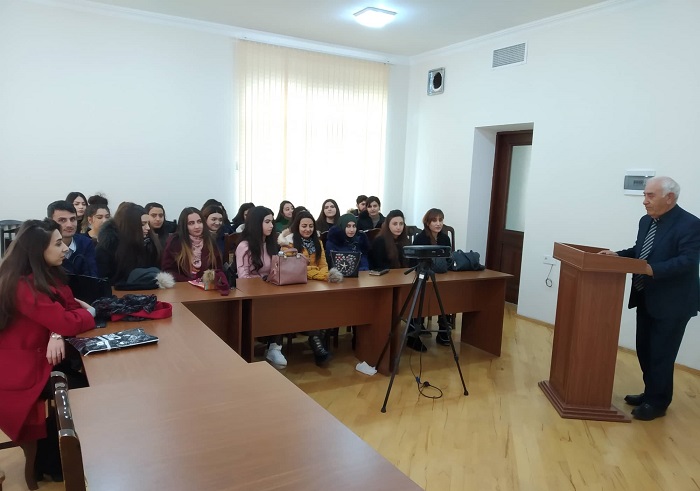 Students of Sumgait State University practice at the Institute of Polymer Materials