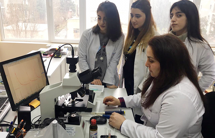Students of Baku State University “SABAH” group practice at ANAS Institute of Biophysics