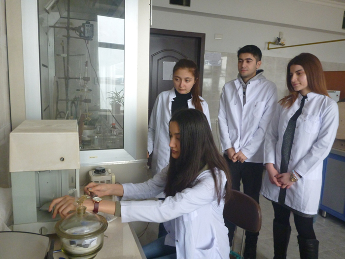 Students of Baku State University practice at ANAS Institute of Additives Chemistry