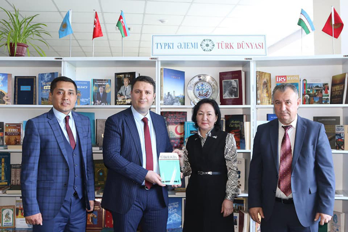 Qazaxıstanda “Türkologiya” jurnalının təqdimatı keçirilib