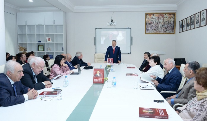 “Heydər Əliyev siyasəti: milli dövlət, milli lider, vətəndaşlıq, mənəviyyat” kitabının təqdimatı olub