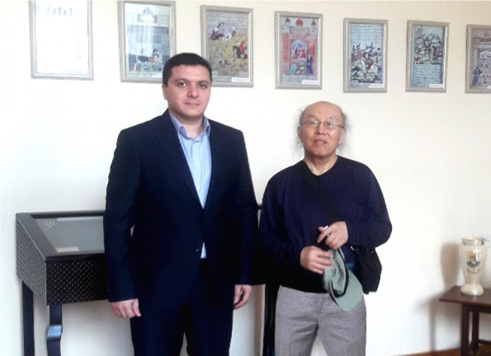 Профессор Университета  Сеул-Дуксунг Кореи посетил Институт рукописей