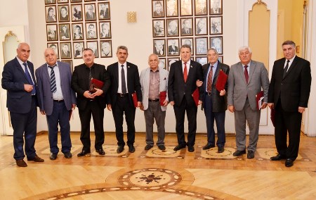 Academician Isa Habibbeyli has been presented the International Rasul Rza Award