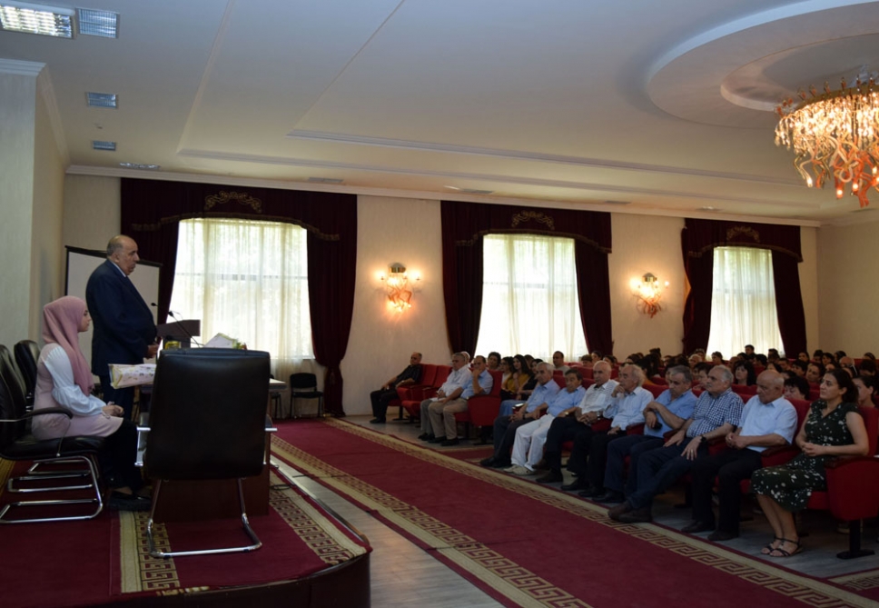 В Институте нефтехимических процессов отметили 50-летие прихода общенационального лидера Гейдара Алиева к власти