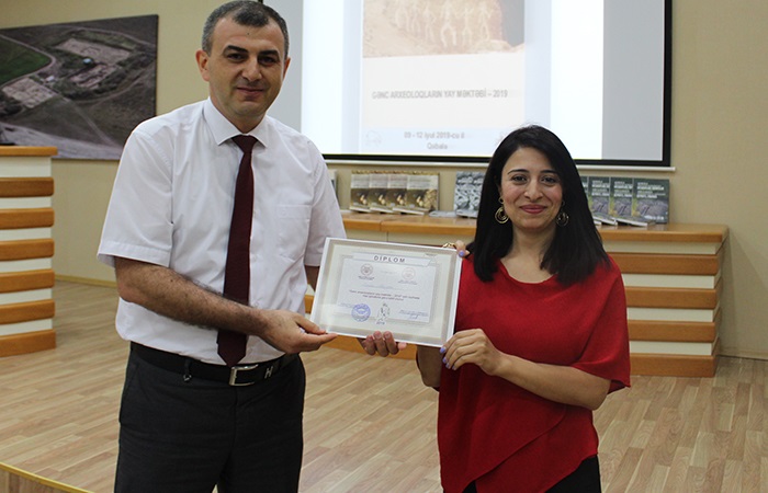 Young archaeologists and students distinguished in the summer school were given certificates