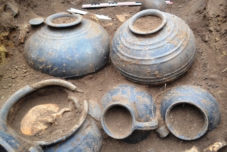 New mounds of the Bronze-Early Iron Age were discovered in Yardimli region