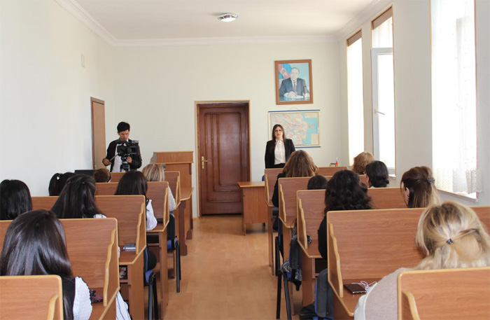 В Нахчыванском отделении  состоялся семинар, посвященный электронным библиотекам