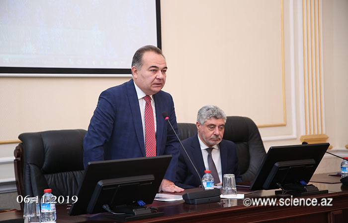"Protection and development of Azerbaijan carpet art" republican scientific-practical conference held