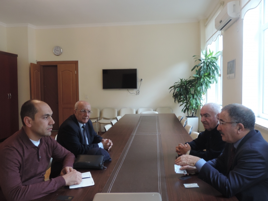 Президент компании «Мармарис» посетил Институт почвоведения и агрохимии НАНА