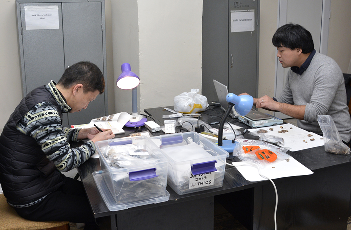 Japanese scientists study findings  of the Mesolithic and Neolithic period of Azerbaijan