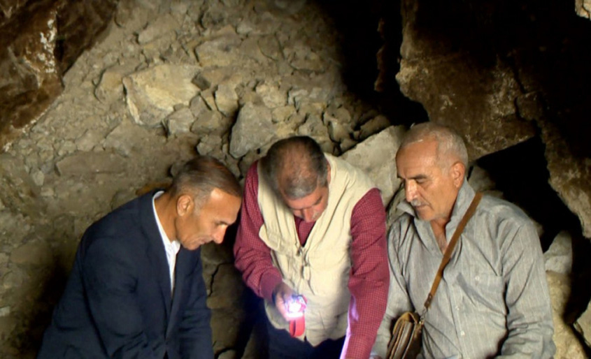 В пещере, являвшейся местом поселения древних людей, ведутся исследования