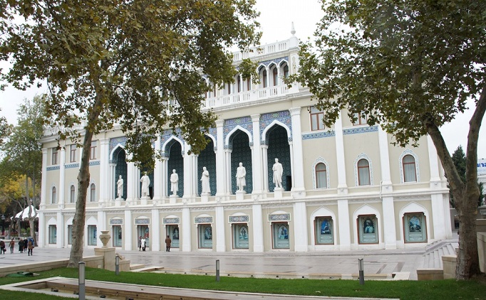 Национальный музей азербайджанской литературы объявляет конкурс