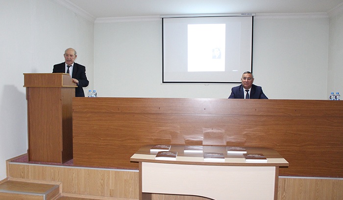 The book "Qısa Kimya Ensiklopediyası" was presented