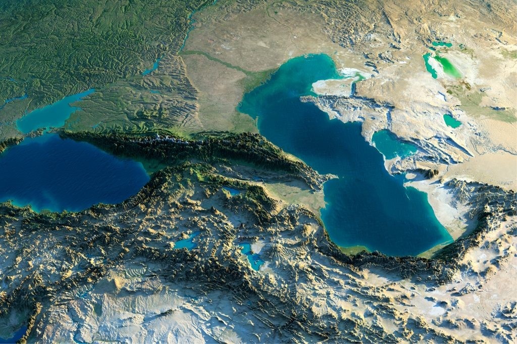 The distribution of the spectral reflection coefficient of the Caucasus-Caspian region was determined on the basis of space images
