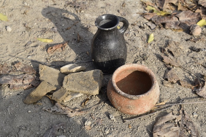 В Агдаме обнаружены фаянсовые предметы быта, относящиеся к эпохе раннего железа