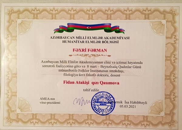 Female employees of the Folklore Institute were awarded