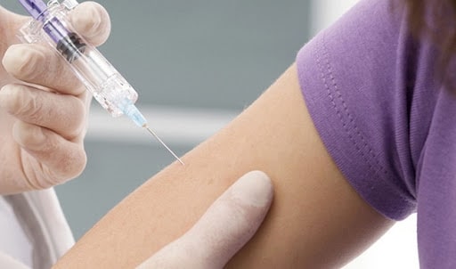 AMEA əməkdaşları növbəti dəfə peyvənd olunublar