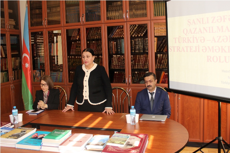 Şərqşünaslıq İnstitutunda “Çoxəsrlik tariximizin şanlı Zəfər Günü” adlı elmi sessiya keçirilib