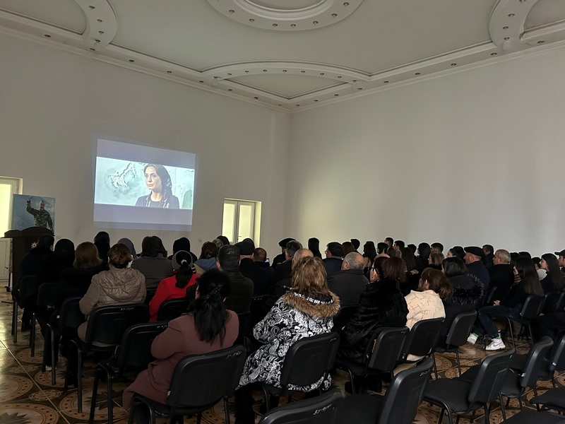 Aprel şəhidlərinə və qazilərə həsr edilən “Geyilməmiş ayaqqabılar” filminin təqdimatı olub