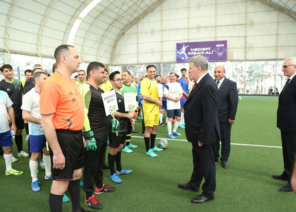 В НАНА состоялась церемония открытия чемпионата по футболу, посвященного 101-й годовщине со дня рождения общенационального лидера Гейдара Алиева