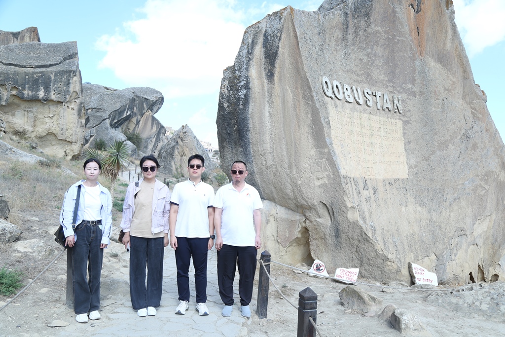 Chinese scientists visited the Military Trophy Park and Gobustan National Historical-Artistic Preserve