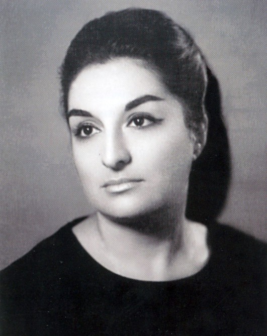 “Təbiət kimi, insan da gözəlliklə dolub-daşır” – Aida İmanquliyeva