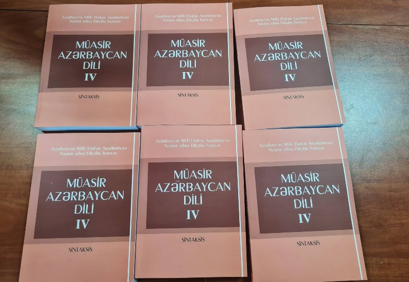 “Müasir Azərbaycan dili” kitabının IV cildi işıq üzü görüb