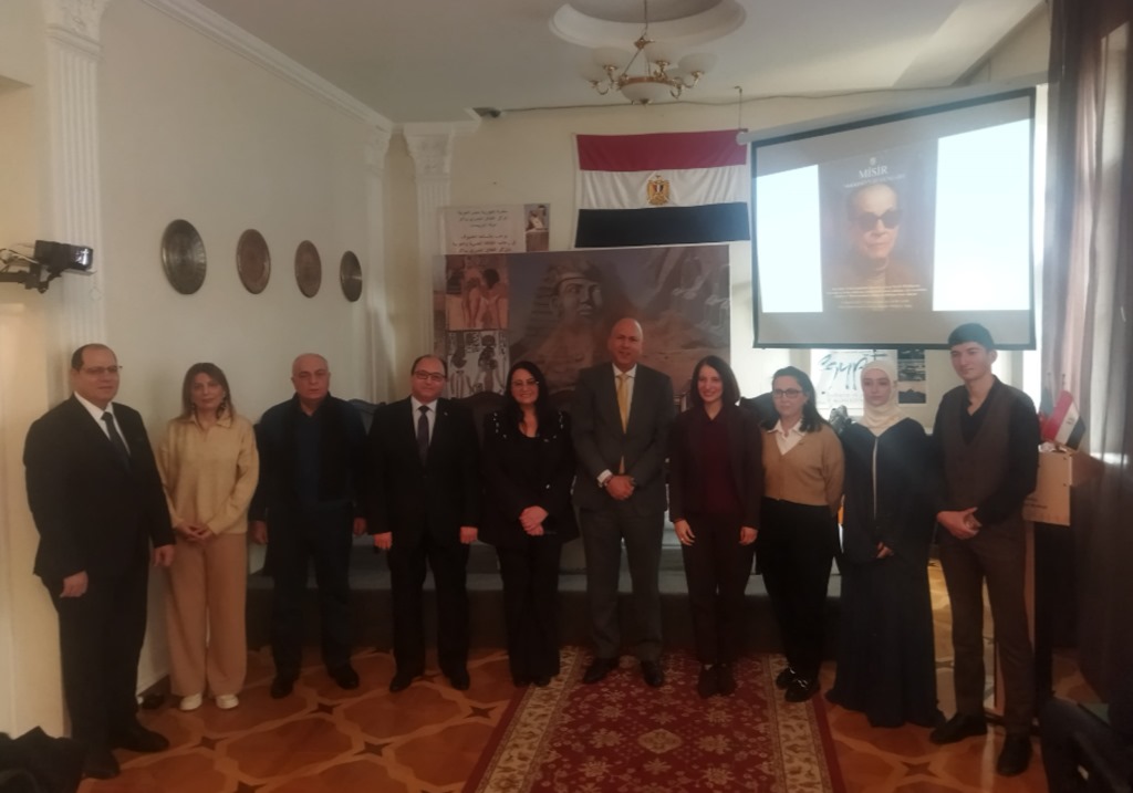 Şərqşünas alimlər Nəcib Məhfuza həsr olunmuş tədbirdə çıxış ediblər
