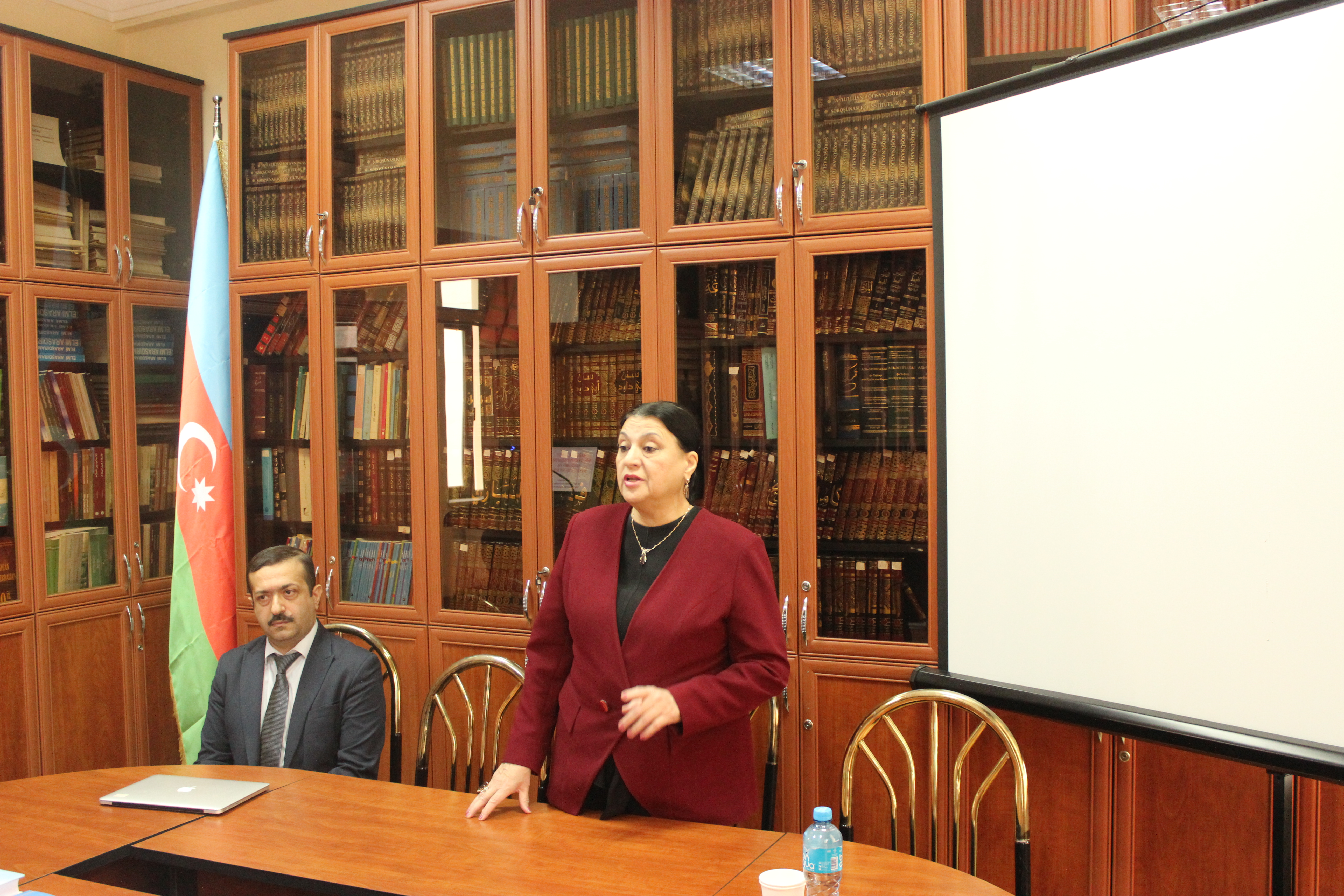“Azərbaycan neft sənayesinin inkişafında alimlərin və diplomatiyanın rolu” mövzusunda elmi seminar keçirilib