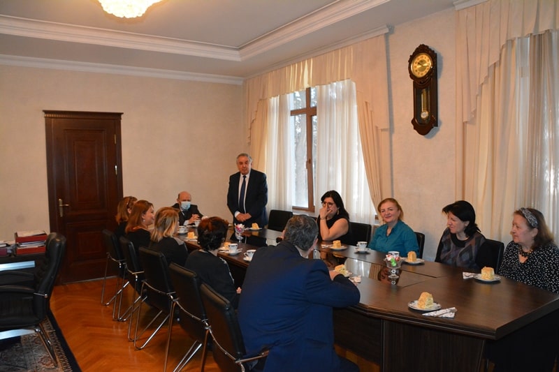 Fizika İnstitutunda Beynəlxalq Qadınlar Günü münasibətilə tədbir keçirilib