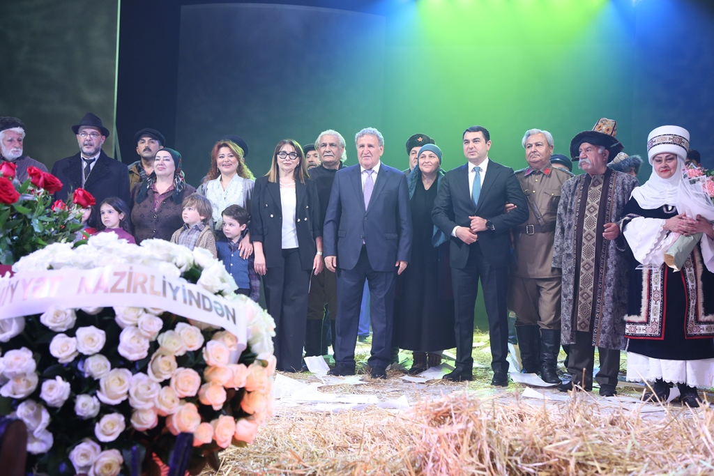 The staff of ANAS watched the performance “The Day Lasts More than a Hundred Years”
